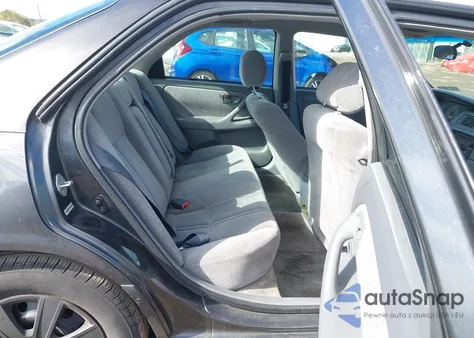 2000 Toyota Camry Le from USA, damaged, VIN 4T1BG28K3YU730748